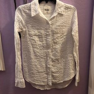 NWOT Ribbed White Button Up Long Sleeve Blouse